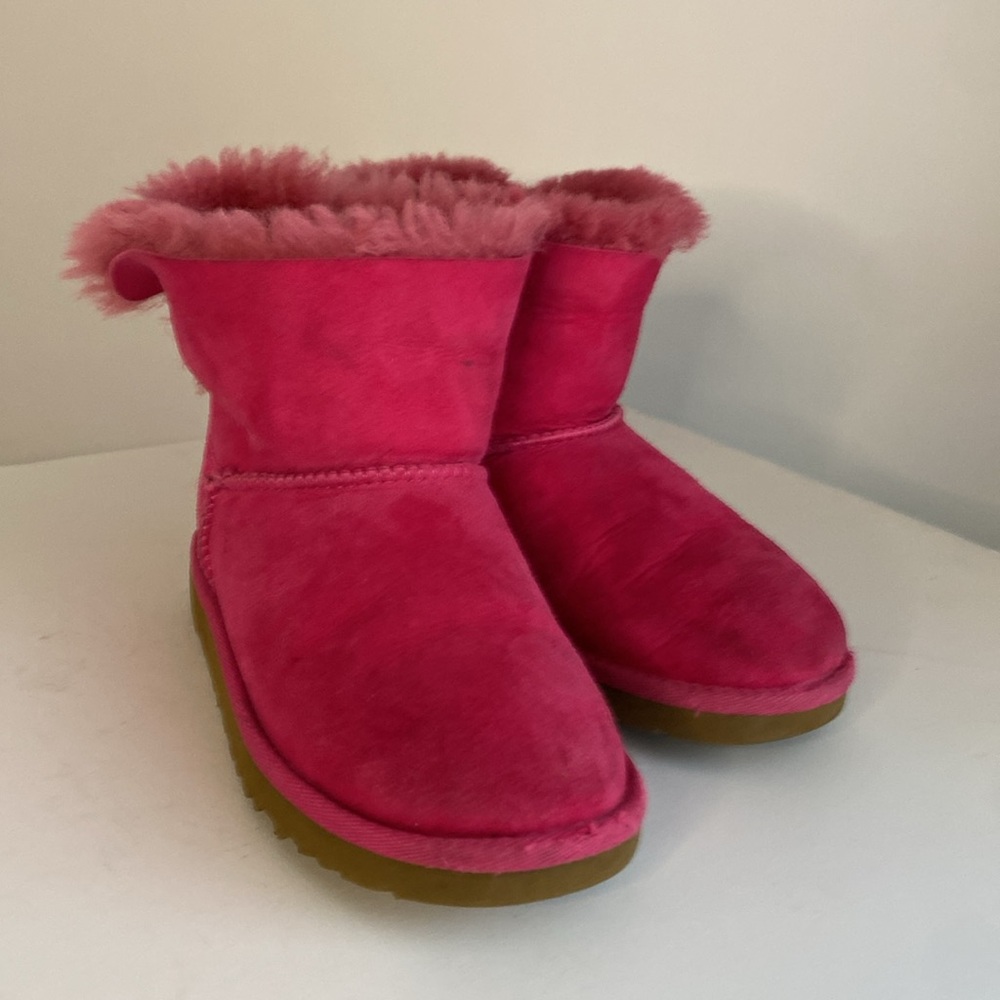 Ugg Pink/Magenta Furry Boots Kids Size 5-5.5 - Picture 11 of 13